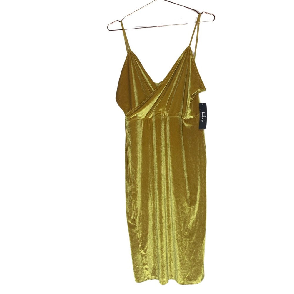 NWT lulus Velvet dress